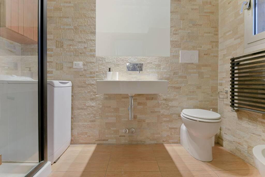 Nettuno 5 Stelle- Appartamento Elegante Con Suite Болонья Экстерьер фото